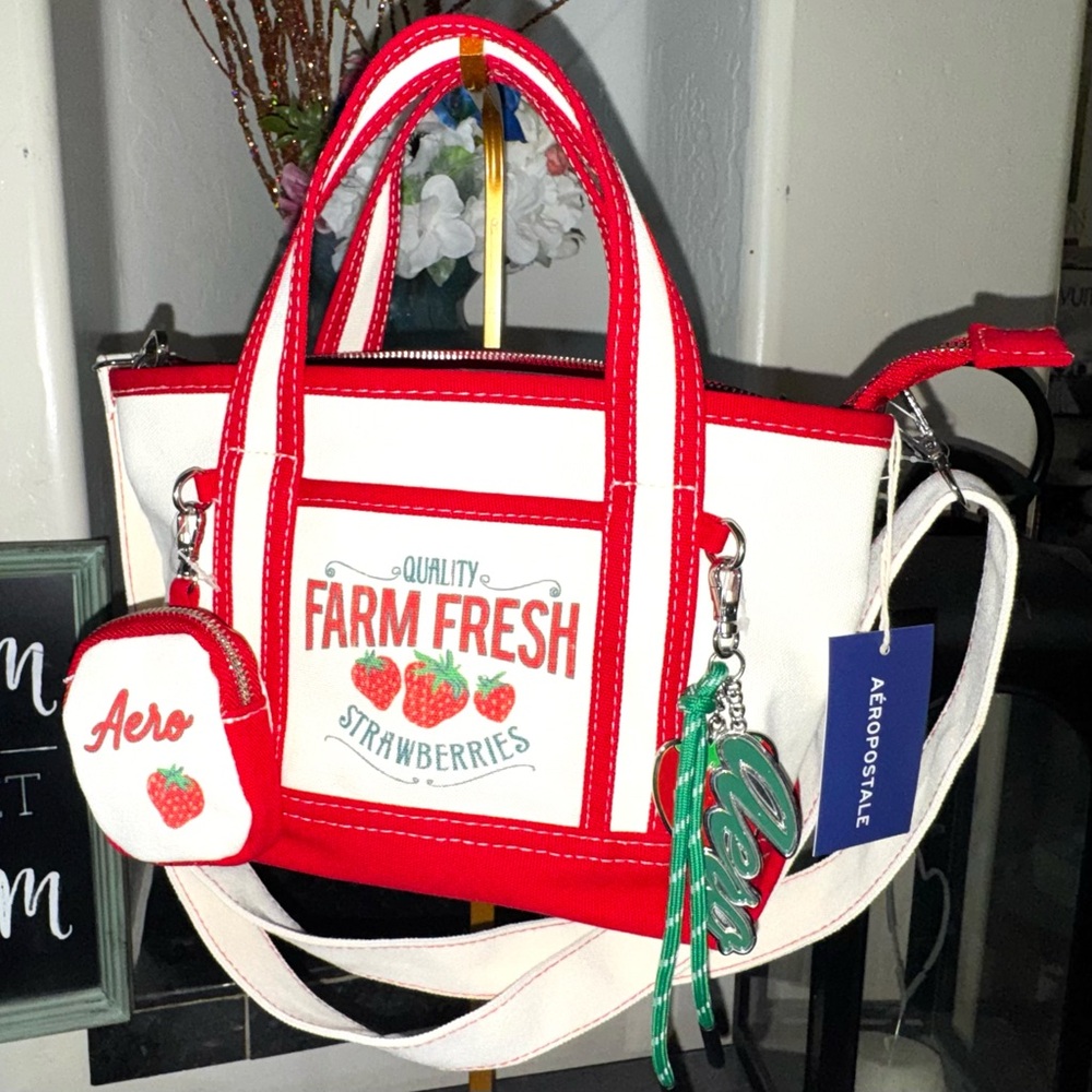 Aeropostale Red & White Farm Fresh Tote crossbody Bag w coin purse & charms NWT - Picture 16 of 16